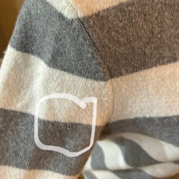 Gap Wool Grey White Striped V-Neck Long Sleeve Sweater Winter Fall Size Large - Picture 8 of 8